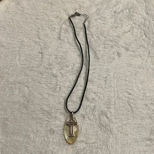 Ireland Shell And Cross Pendant Necklace
